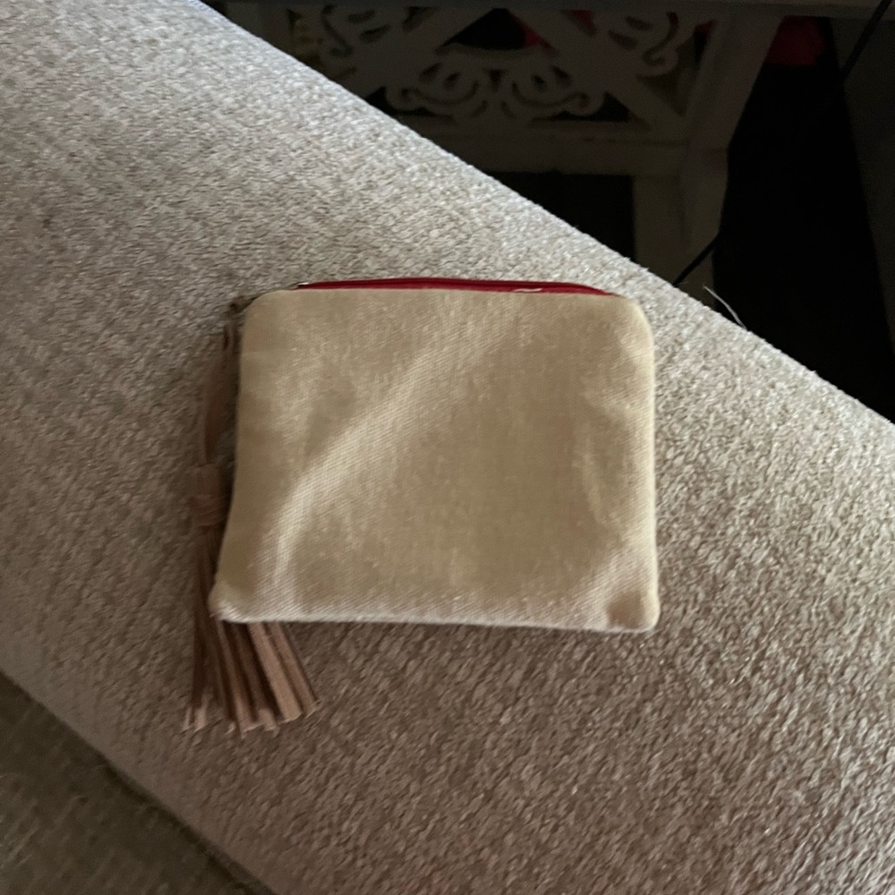 Pouch - Picture 3 of 3